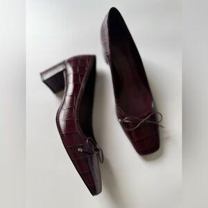 SCHUTZ Burgundy Croc-Embossed Flats